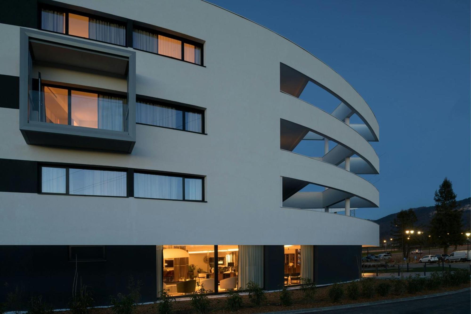 Ac Hotel By Marriott Saint-Julien-En-Genevois Eksteriør billede