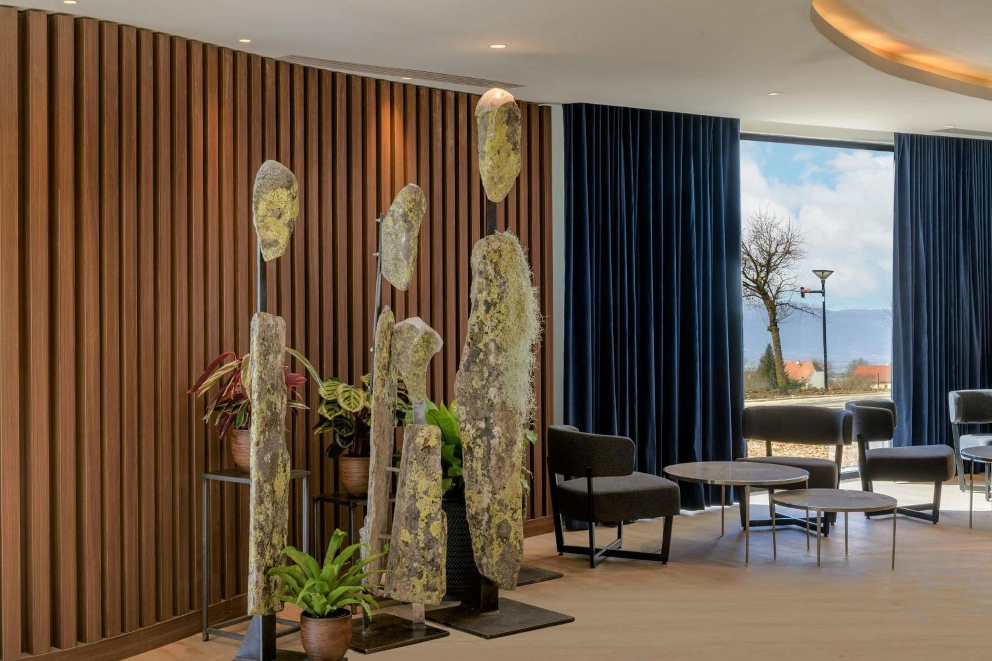 Ac Hotel By Marriott Saint-Julien-En-Genevois Eksteriør billede